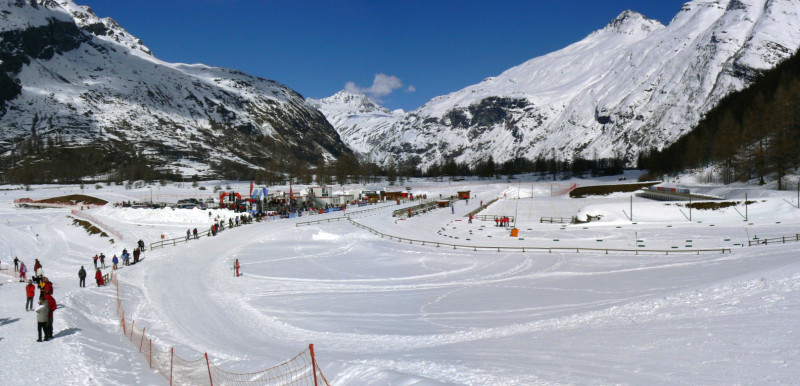 Stade de biathlon en hiver à Bessans