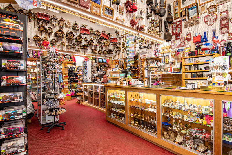 collection-horloges-coucous - © Christine Haas collection-horloges-coucous