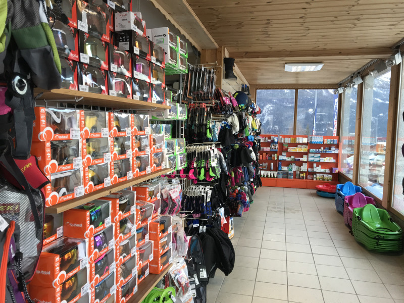 Magasin Léon sports, location de ski en pied de piste à Aussois