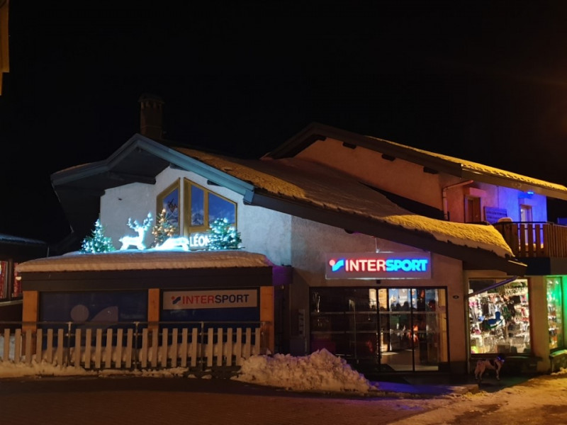 Magasin Léon sports, location de ski en pied de piste à Aussois