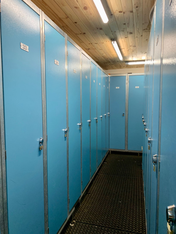 Netski Everest sports