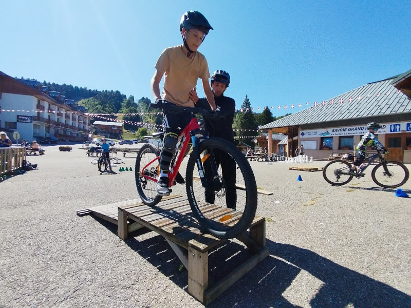 Stage VTT adolescents La Féclaz - © Rémi GOUDIN Stage VTT adolescents La Féclaz