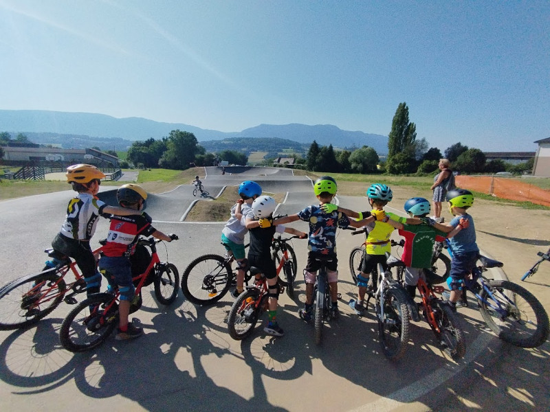 Stage VTT enfants Aix les Bains - © Rémi GOUDIN Stage VTT enfants Aix les Bains