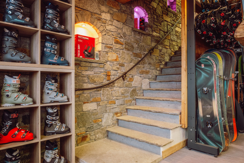 SSV LOC ESCALIER
