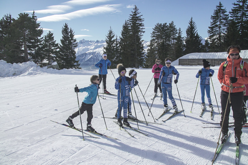 skieurs de fond [domaine nordique de Nâves]