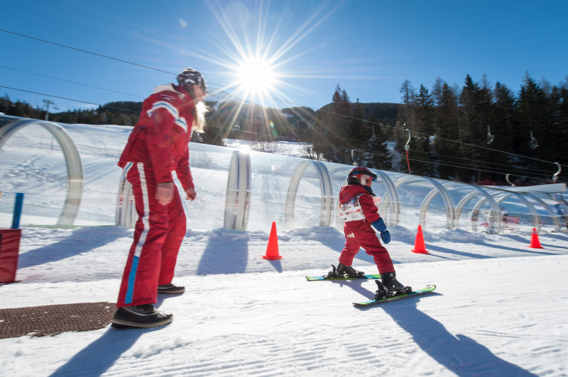 ESF Val Cenis, pour le plaisir du ski des tout petits - © ESF Val Cenis - Alban Pernet ESF Val Cenis, pour le plaisir du ski des tout petits