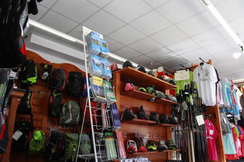 interieur-magasin-montagne - © eymonerie interieur-magasin-montagne