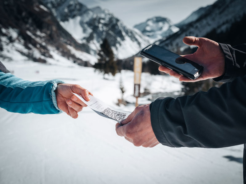 Forfait de ski de fond avec QR code